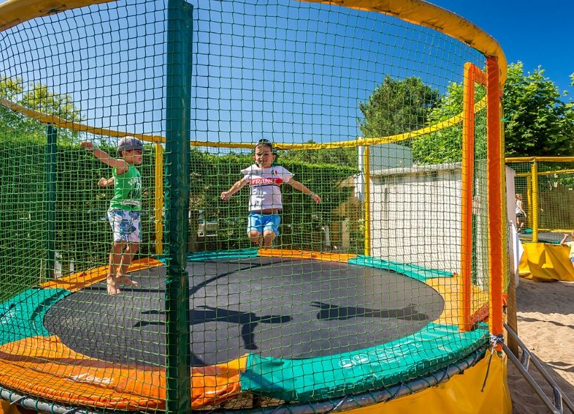 flotsbleus trampoline