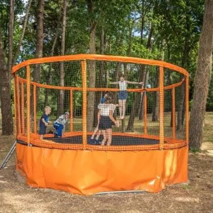 les ajoncs dor trampoline camping