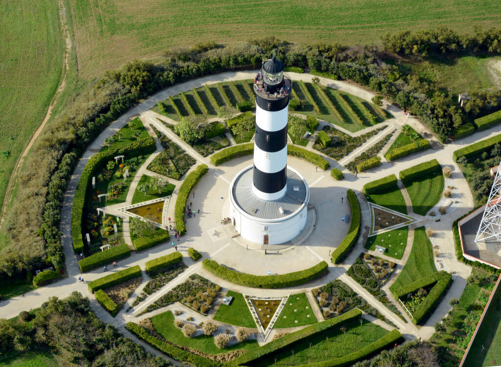 oleron loisirs alentours phare chassiron