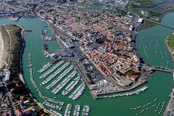 les pirons saint gilles croix de vie